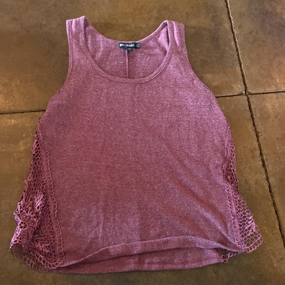 Tank top - Picture 3 of 3